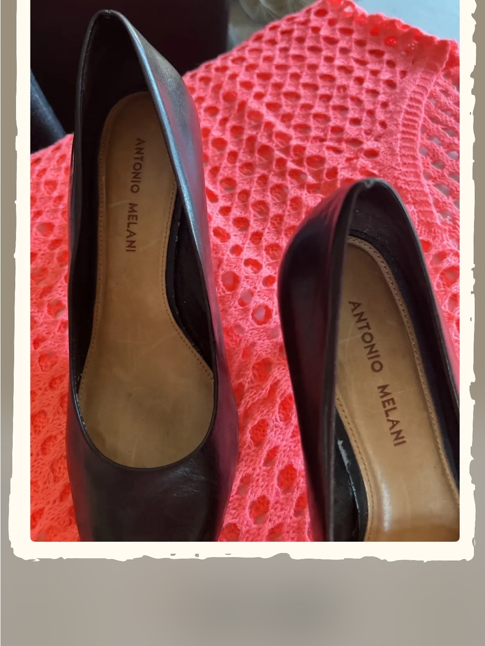 ANTONIO MELANI Black Leather Classic Pumps